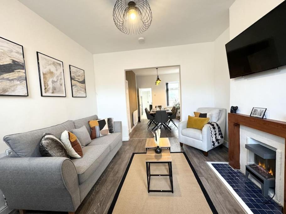 Stylish Home In York - Free Wifi & Parking - Close To Racecourse & City Centre المظهر الخارجي الصورة
