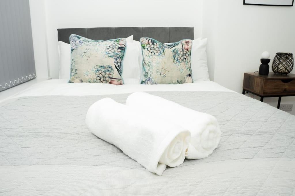 Stylish Home In York - Free Wifi & Parking - Close To Racecourse & City Centre المظهر الخارجي الصورة