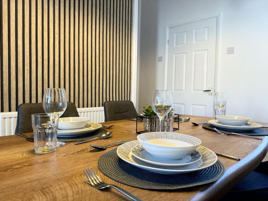 Stylish Home In York - Free Wifi & Parking - Close To Racecourse & City Centre المظهر الخارجي الصورة